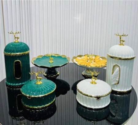 طقم مضيفة العيد الغزال 