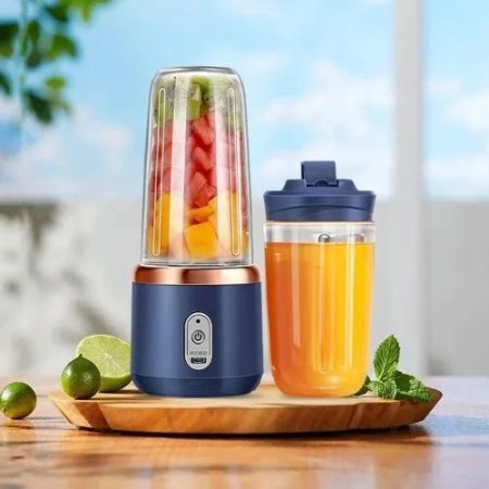 Small portable juicer 