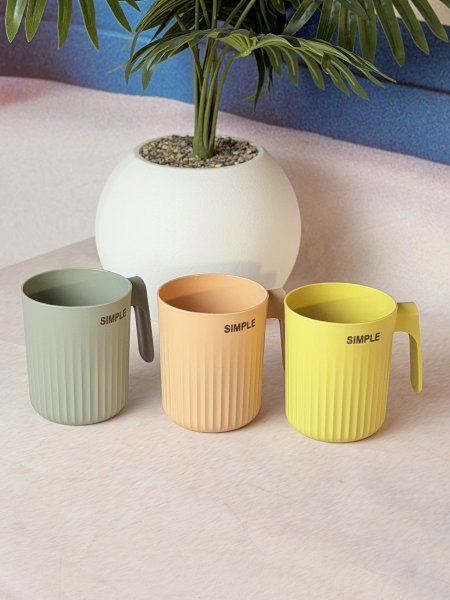 كاسات بلاستيك