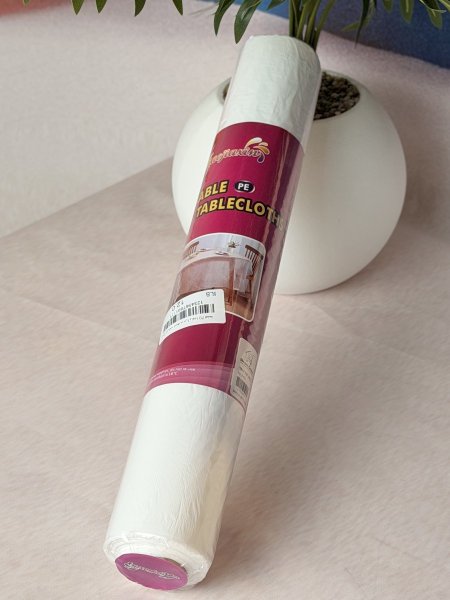 شراشف طاولة استعمال مرة واحدة