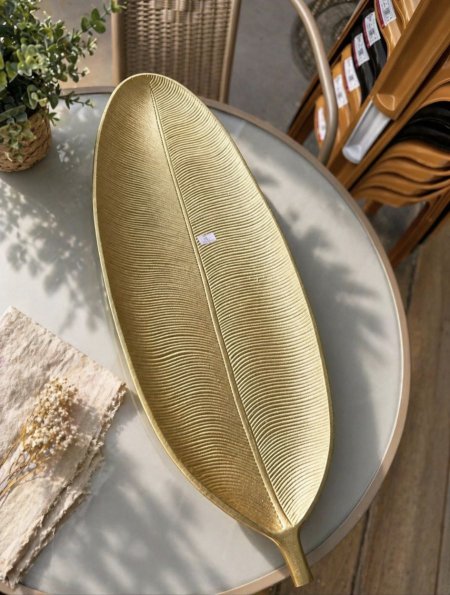 صحن تقديم شكل ورقة