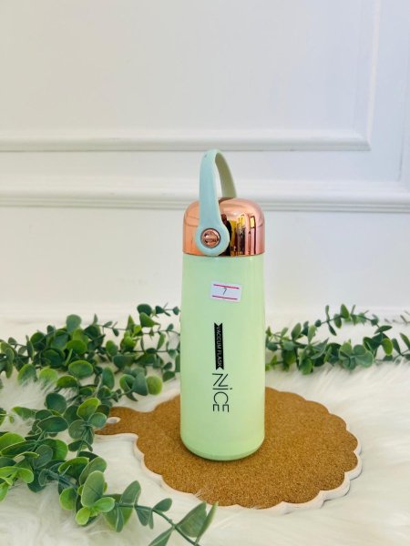 مطرة ماء بلاستيك
