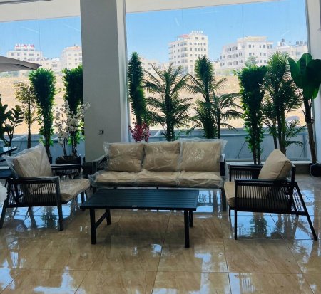 طقم كنب خارجي مع طاولة فخم ومميز