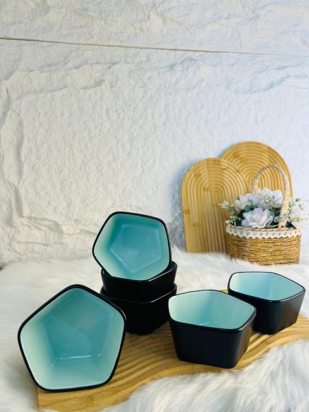 طقم مضايف مكسرات مميز وأنيق بلونه المميز الفريد من نوعه لاصحاب الذوق الرفيع