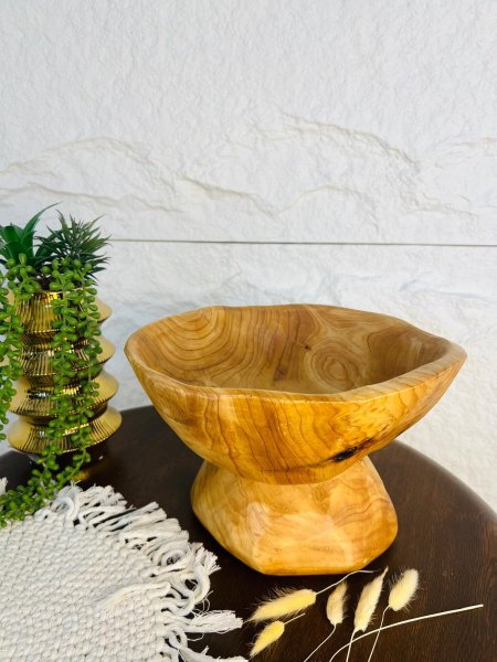 صحن فواكه مصنوع من الخشب الطبيعي أنيق وجذاب وفخم لاصحاب الذوق الرفيع