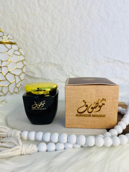 بخور  موصوف فخم جدا وذو رائحة عطرية قوية وفواحة لاصحاب الذوق العالي جدا