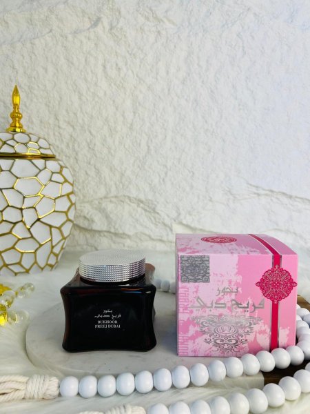 بخور  فريج دبي  فخم جدا وذو رائحة عطرية قوية وفواحة لاصحاب الذوق العالي جدا