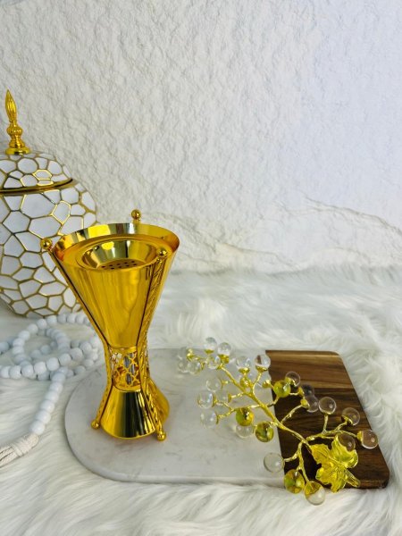 مبخرة ذهبية فخمة وأنيقة لاصحاب الذوق الرفيع