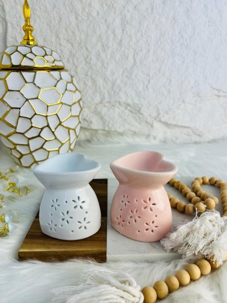 مبخرة زجاجية مميزة على شكل قلب انيقة وعصرية لاصحاب الذوق العالي