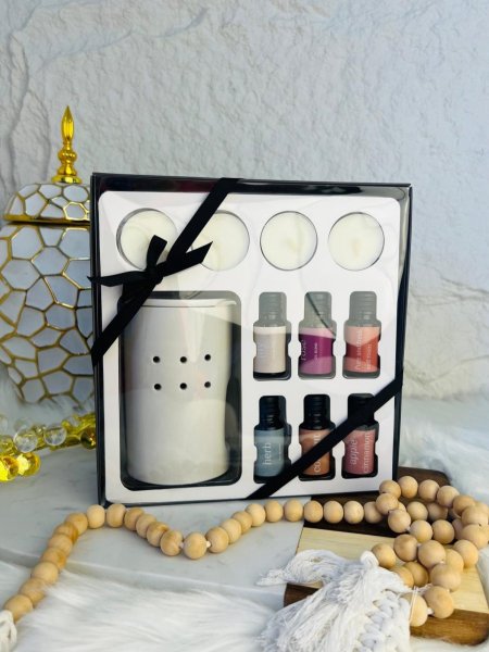 طقم مبخرة مع شمع وزيوت عطرية فخمة رائحتها جذابة وعطرة مميز ومناسب كهدية