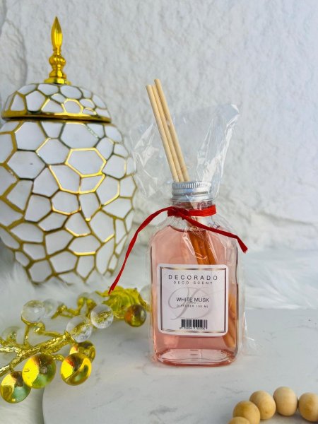 معطر جو بعيدان خشبية  فخم جدا برائحة المسك الابيض  الفخم والمميز جدا يناسب البيوت و المكاتب والسيارات لاصحاب الذوق الرفيع