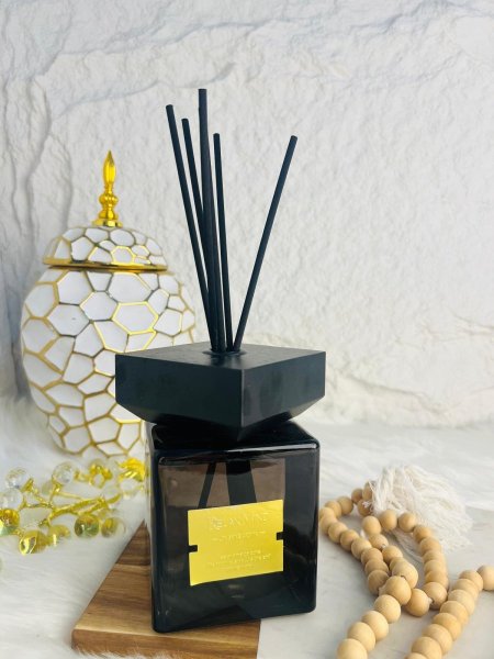 معطر جو بعيدان فخم جدا مناسب للبيوت والمكاتب والسيارات لاصحاب الذوق الرفيع و العالي