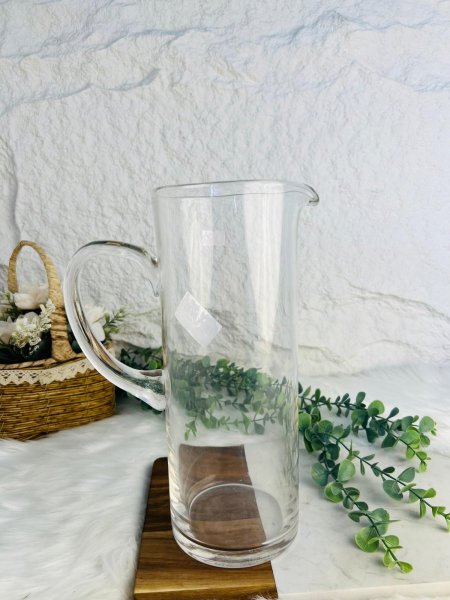 شاف زجاجي مميز وانيق وراقي جدا لاصحاب الذوق الرفيع