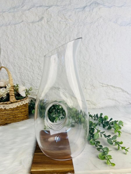 شاف زجاجي مميز بمسكة داخلية بزجاج الابريق مختلف وعصري وعملي وسهل الاستخدام في ذات الوقت