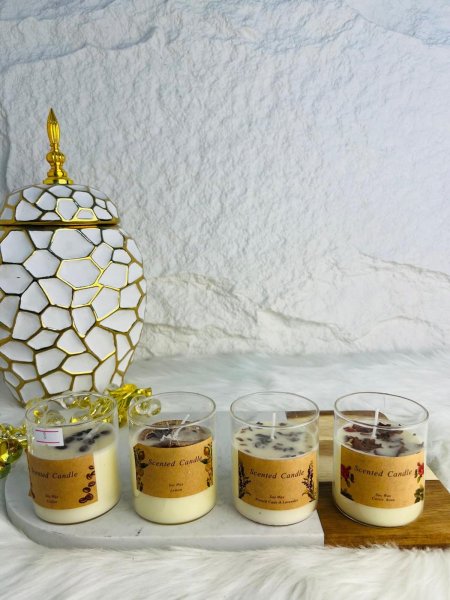 شمع عطري مميز ممزوج بالاعشاب فخم جدا لاصحاب الذوق العالي والمميز