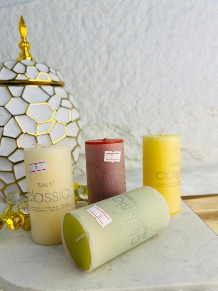 شمع ملون أنيق وجذاب وفخم يضيف الجاذبية لبيتك