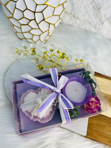 بكج شمع مغلف كهدية أنيق وجذاب وفخم لاصحاب الذوق الرفيع