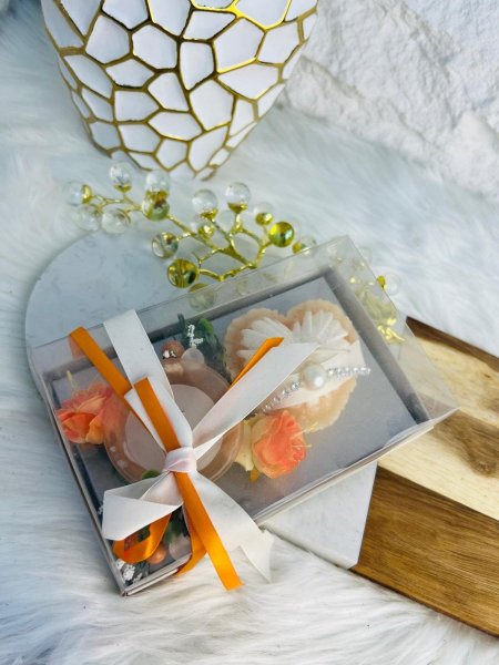 بكج شمع مميز مغلف كهدية راقي جدا لاصحاب الذوق الرفيع