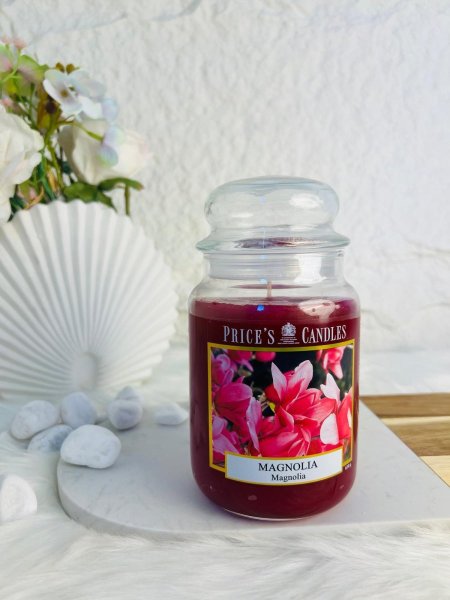 شمعة عطرية برائحة magnolia المميزة و الفواحة جدا