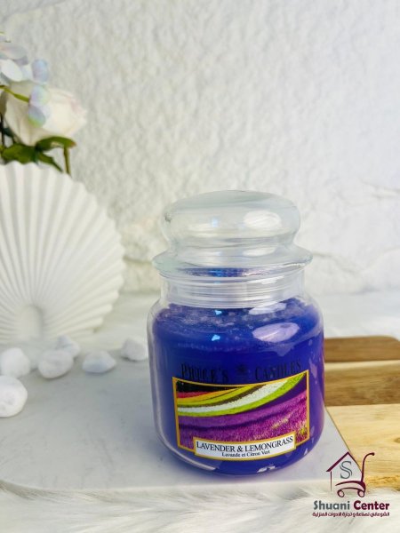 شمعة عطرية برائحة لافندر المميزة و الفواحة جدا