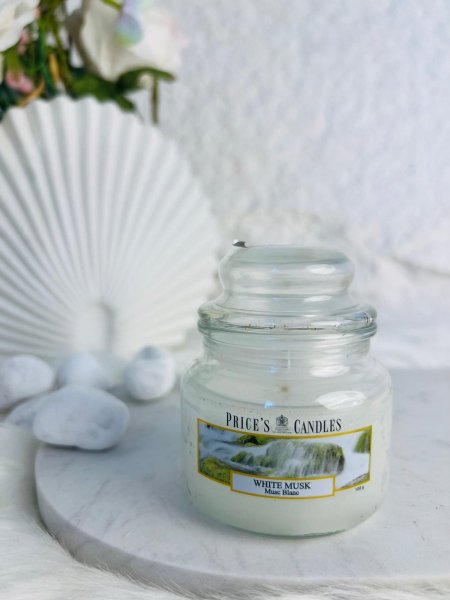 شمعة عطرية برائحة المسك المميزة و الفواحة جدا