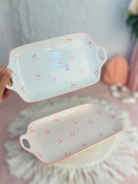 صحن تقديم بورسلان  مميز وانيق باللون الابيض والزهري فخم جدا لاصحاب الذوق الرفيع