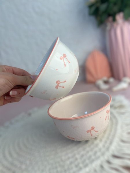 زبدية بورسلان مميزة وانيقة باللون الابيض والزهري فخمة جدا لاصحاب الذوق الرفيع