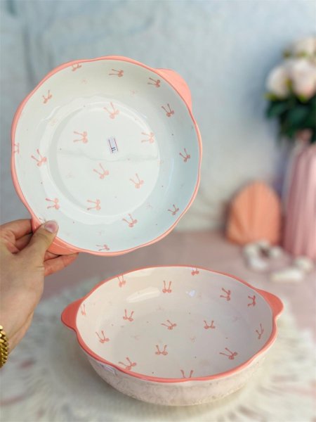 زبدية بورسلان مميز وانيق باللون الابيض والزهري فخم جدا لاصحاب الذوق الرفيع