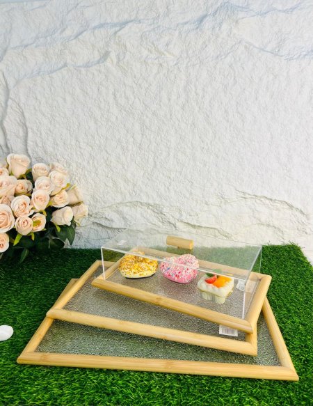 مضيفة بغطاء اكروليك وصنية اكروليك مبزر وخشب  مميزة متعددة لاحجام والاستخدام