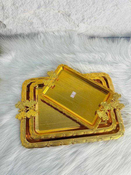 طقم صواني تقديم مميز وانيق وراقي جدا لاصحاب الذوق الرفيع