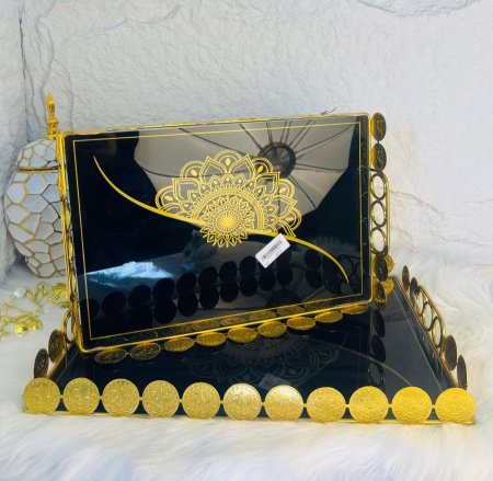 طقم صواني تقديم ذهبية فخمة وأنيقة لاصحاب الذوق الرفيع