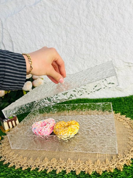 مضيفة اكروليك بغطاء مميزة وانيقة وفخمة