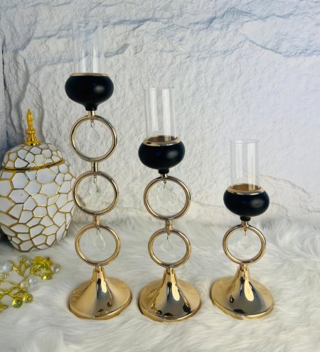 طقم شمعدان ذهبي واسود أنيق وجذاب