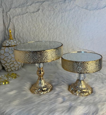 ستاند حلويات ذهبي راقي جدا لاصحاب الذوق العالي جدا