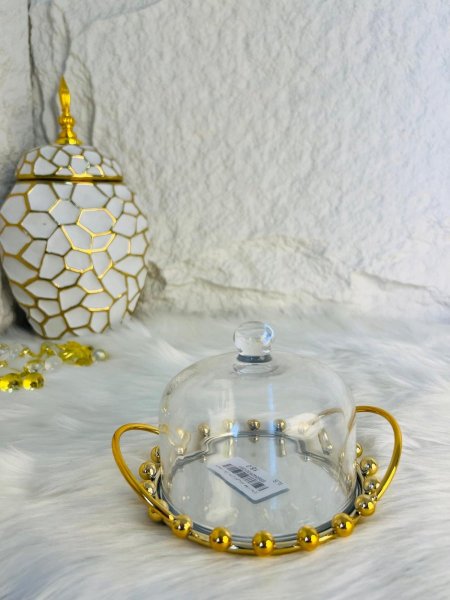 مضيفة ذهبية بيدين  وغطاء زجاجي ثقيل بتصميم عصري جديد ومختلف