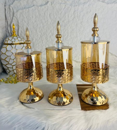 طقم مضايف ذهبي مكون من 3قطع مميزة وفخمة وذات جودة عالية