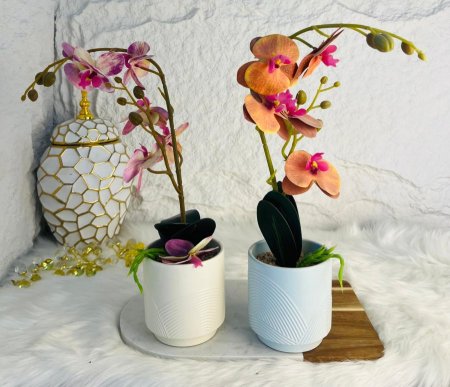 ورد صناعي طويل مميز وانيق