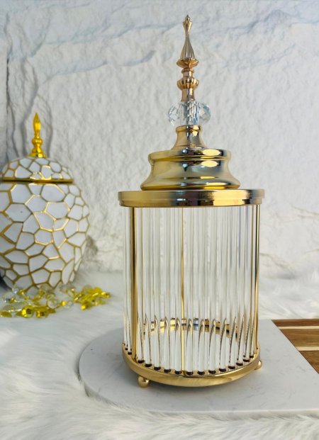 مضيفة كرستالية بغطاء عصرية وأنيقة ومميزة وذات جودة عالية