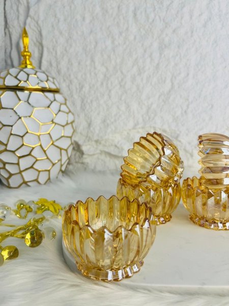 طقم صحون مكسرات ذهبي