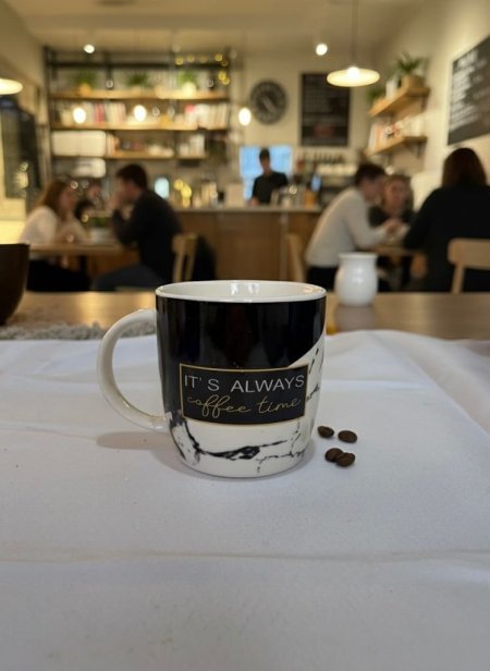 كوب قهوة من السيراميك بتصميم زجاجي